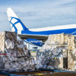 IATA: Грузоперевозки продолжают страдать в результате торговой войны США и Китая